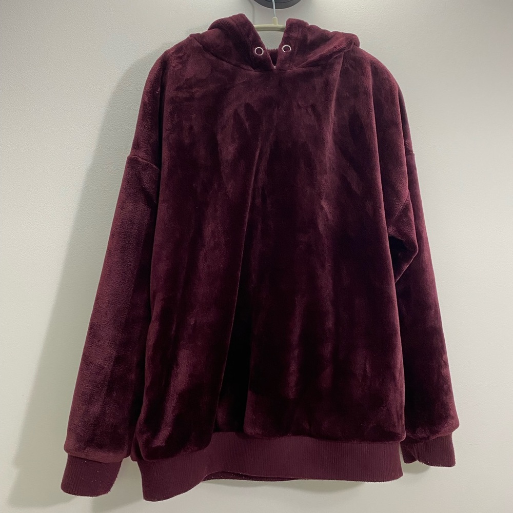 Super soft fuzzy sweater size large